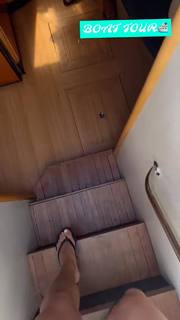 Gabby Murray feet photo thumbnail