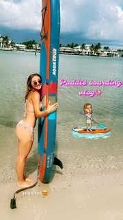 Gabby Murray feet photo thumbnail