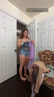 Gabby Murray feet photo thumbnail