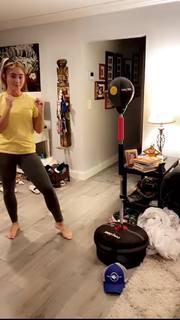 Gabby Murray feet photo thumbnail