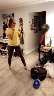 Gabby Murray feet photo thumbnail