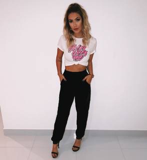 Gabi Brandt feet photo 1