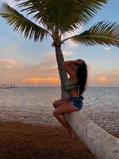 Gabi Butler feet photo 4
