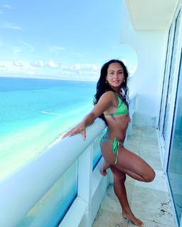 Gabi Butler feet photo 20