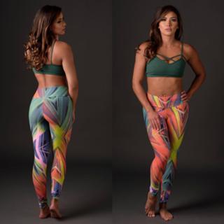 Gabi Castrovinci feet photo 8