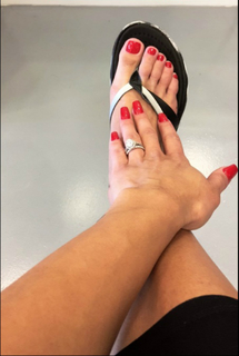 Gabi Castrovinci feet photo 2