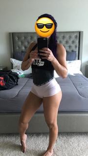 Gabi Castrovinci feet photo 12