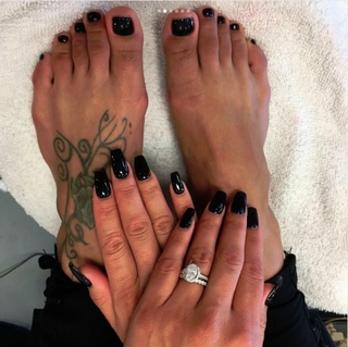 Gabi Castrovinci feet photo 10