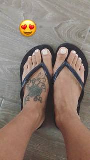 Gabi Castrovinci feet photo 18