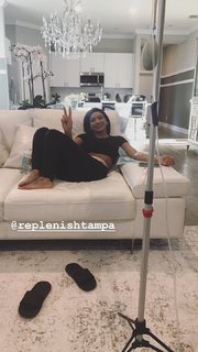 Gabi Castrovinci feet photo 17
