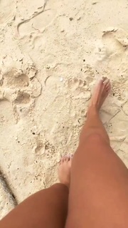 Gabi Lopes feet photo 5