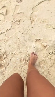 Gabi Lopes feet photo 4