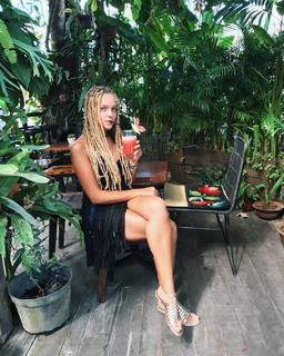 Gabi Lopes feet photo 7