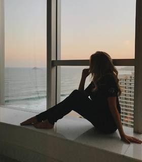 Gabi Lopes feet photo 8