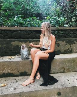 Gabi Lopes feet photo 2