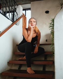 Gabi Lopes feet photo 17