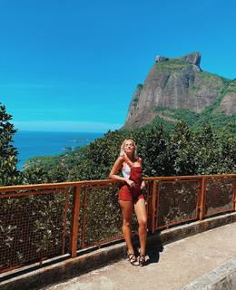 Gabi Lopes feet photo 16