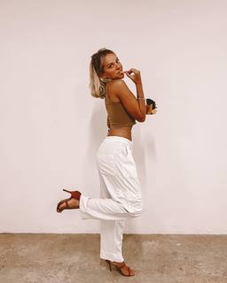 Gabi Lopes feet photo 8