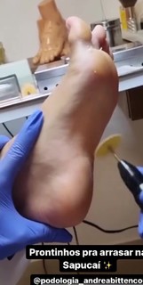 Gabi Martins feet photo thumbnail