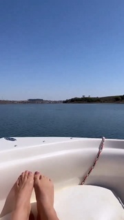 Gabi Martins feet photo thumbnail