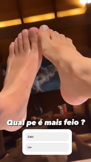 Gabi Martins feet photo thumbnail