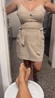 Gabi Martins feet photo thumbnail