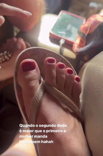 Gabi Martins feet photo thumbnail