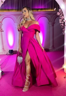 Gabi Martins feet photo thumbnail