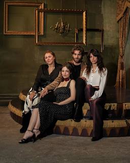 Gabriela Andrada feet photo 5