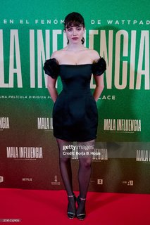 Gabriela Andrada feet photo 6