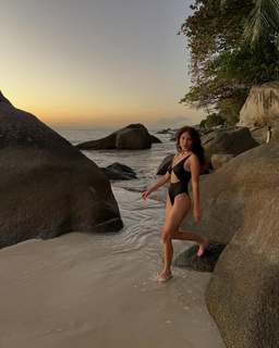 Gabriela Andrada feet photo 19