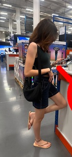 Gabriela Bee feet photo 12