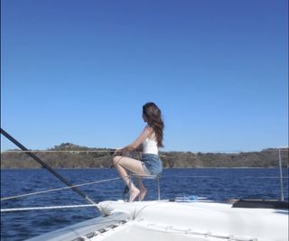 Gabriela Bee feet photo 7