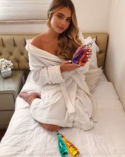 Gabriela Mag feet photo 1