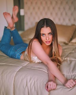 Gabriela Mag feet photo 4