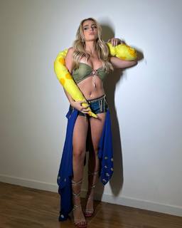 Gabriela Mag feet photo 9
