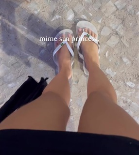 Gabriela Mag feet photo 3