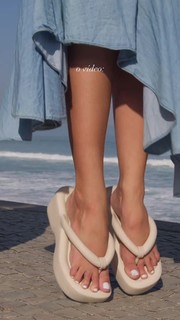Gabriela Mag feet photo 4