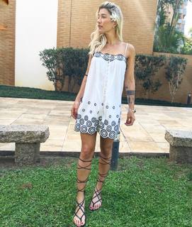 Gabriela Morais feet photo 2