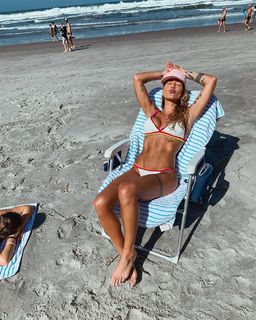 Gabriela Morais feet photo 2