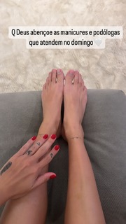 Gabriela Morais feet photo 8