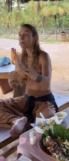 Gabriela Morais feet photo 5
