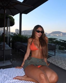 Gabriela Moura feet photo 1