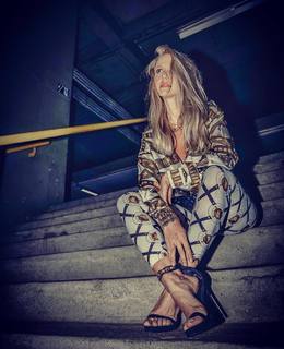Gabriela Prioli feet photo thumbnail