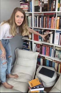 Gabriela Prioli feet photo thumbnail