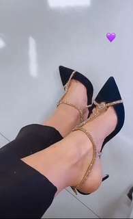 Gabriela Prioli feet photo thumbnail