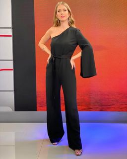 Gabriela Prioli feet photo thumbnail
