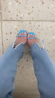 Gabriela Prioli feet photo thumbnail