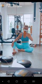 Gabriela Prioli feet photo thumbnail