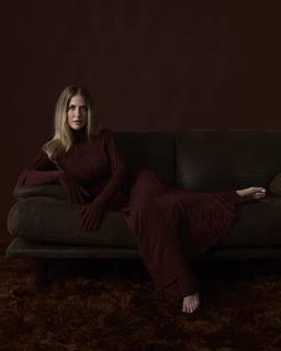 Gabriela Prioli feet photo thumbnail
